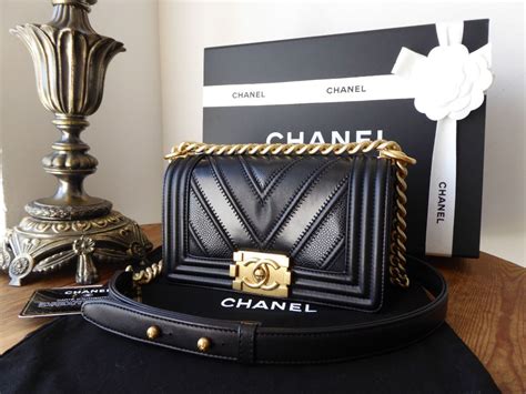 chanel so black chevron boy bag